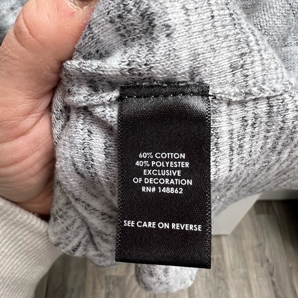 Gray torrid sweater size 3 - Picture 5 of 5